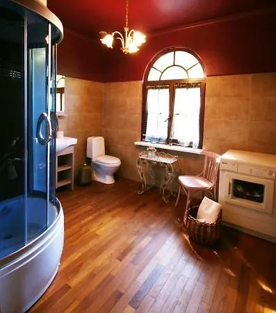 Butas Darius Ir Girenas